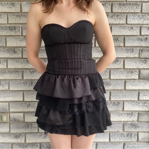 guess ruffled corset minidress - Picture 1 of 6